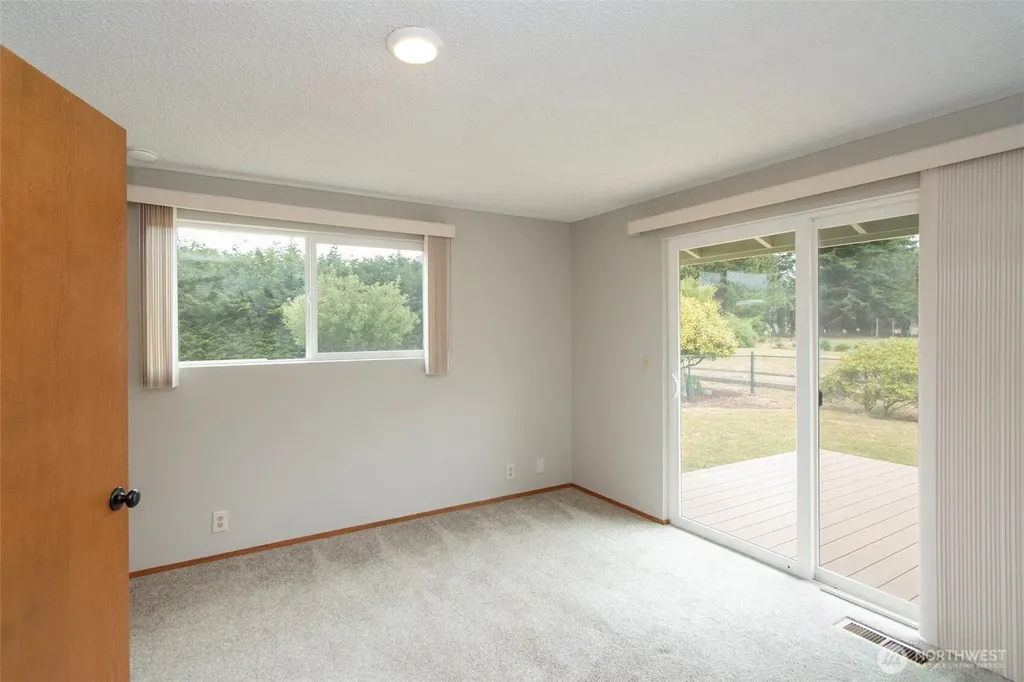 860 Thornton Drive Sequim WA 98382