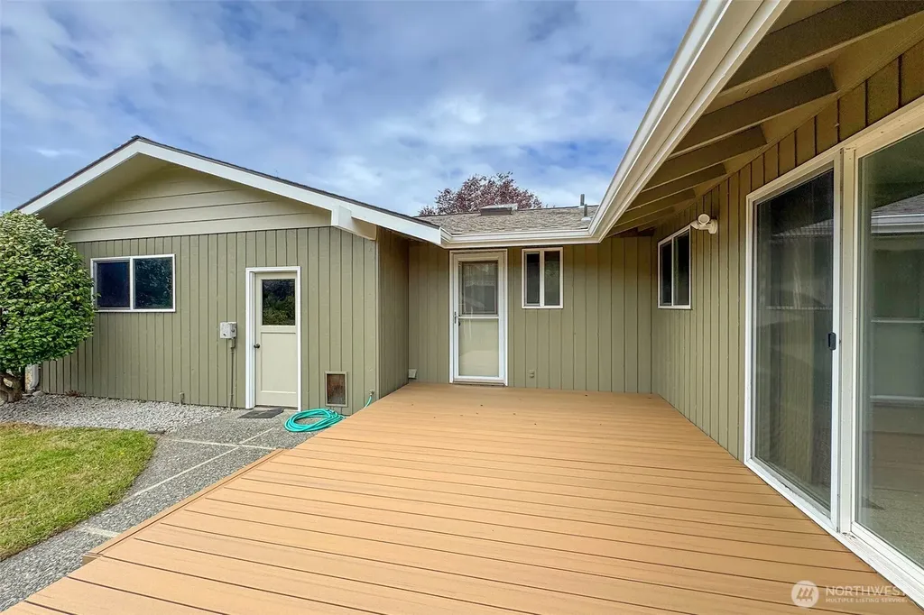 860 Thornton Drive Sequim WA 98382