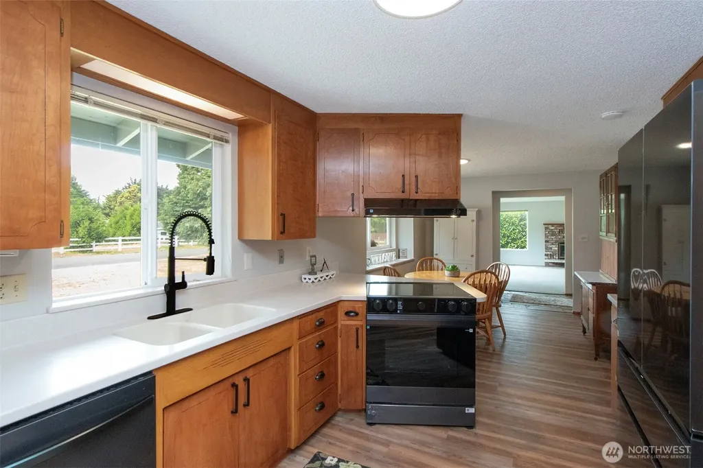 860 Thornton Drive Sequim WA 98382