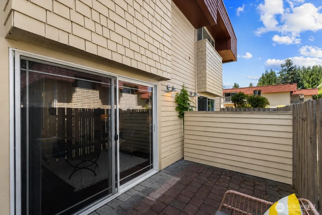 513 142nd Avenue SE Bellevue WA 98007