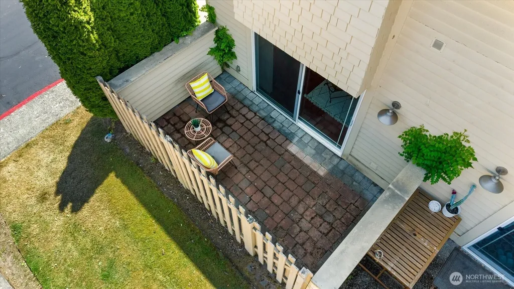 513 142nd Avenue SE Bellevue WA 98007