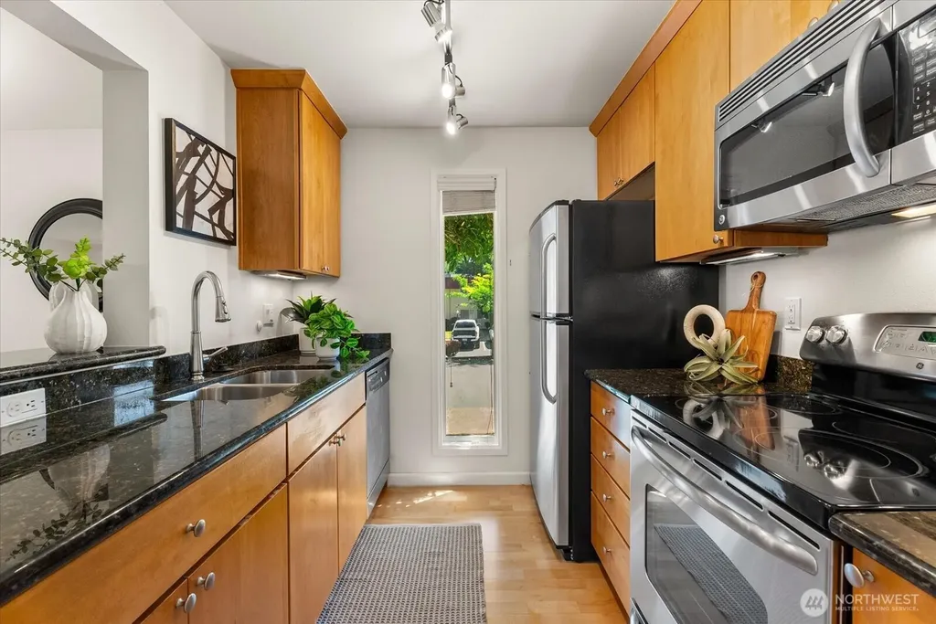 513 142nd Avenue SE Bellevue WA 98007