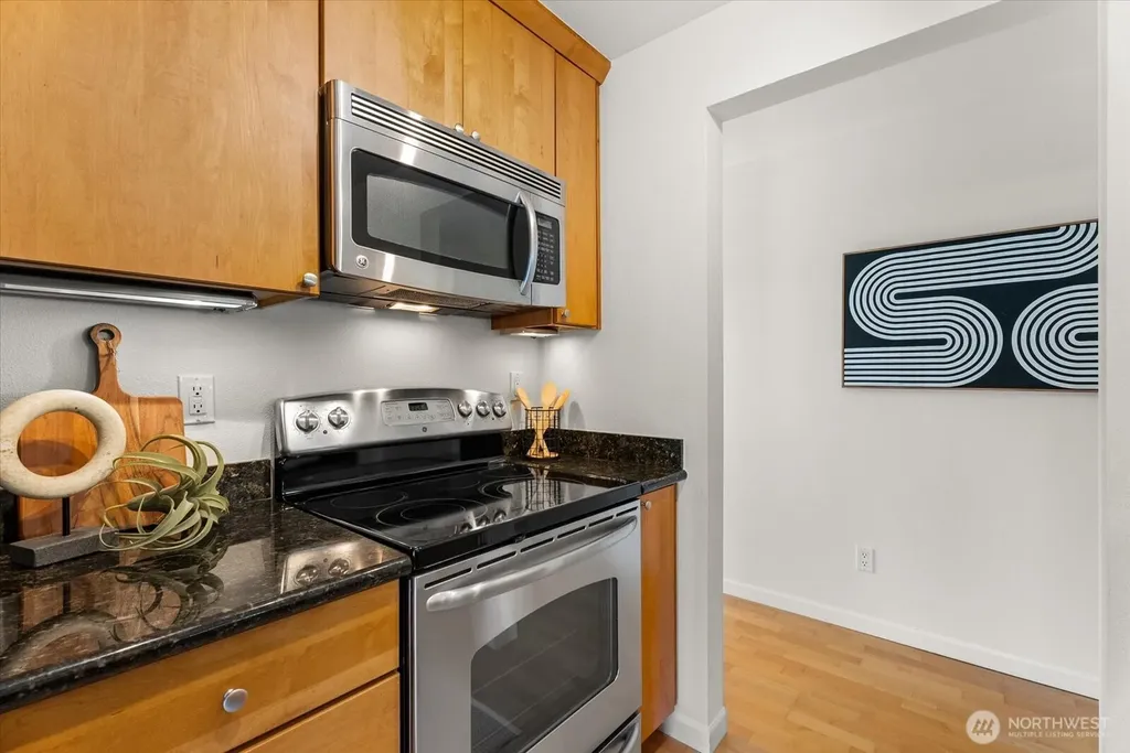 513 142nd Avenue SE Bellevue WA 98007