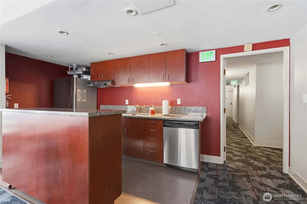2100 3rd Avenue Seattle WA 98121