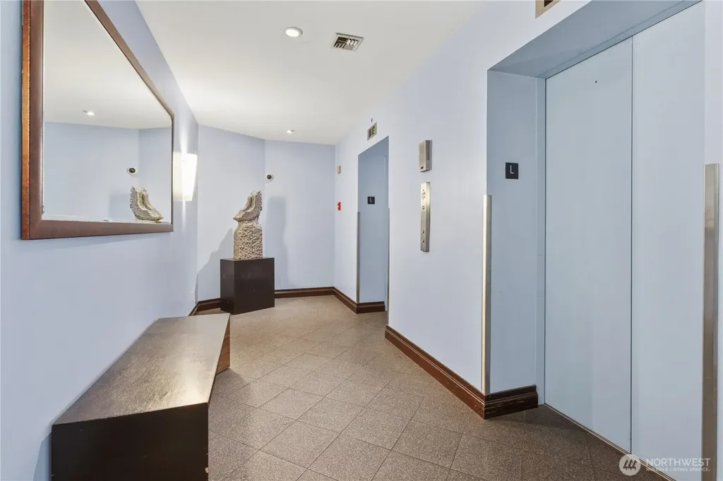 2100 3rd Avenue Seattle WA 98121