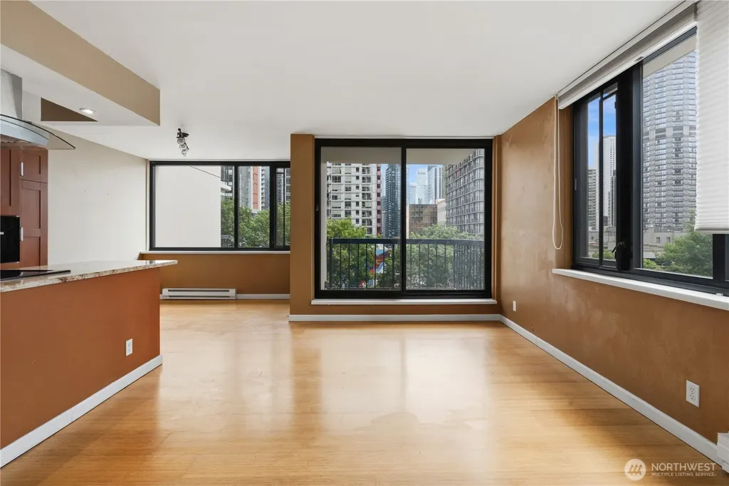 2100 3rd Avenue Seattle WA 98121