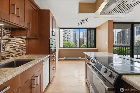 2100 3rd Avenue Seattle WA 98121