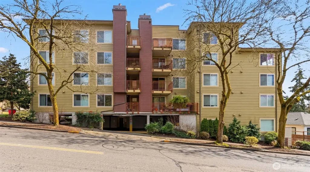 8745 Greenwood Avenue N Seattle WA 98103