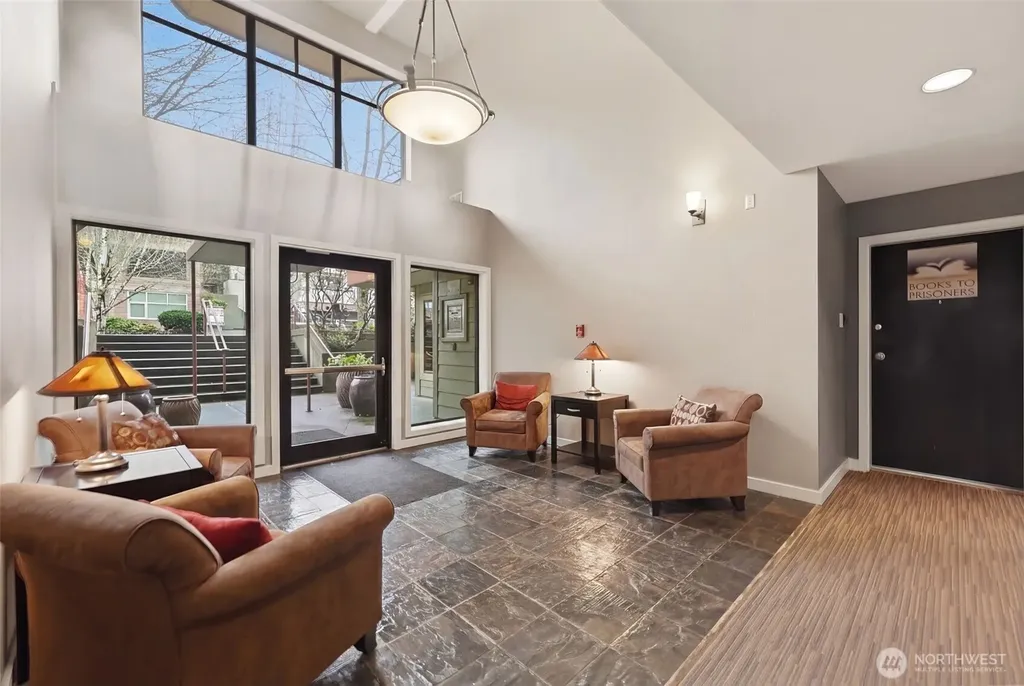8745 Greenwood Avenue N Seattle WA 98103