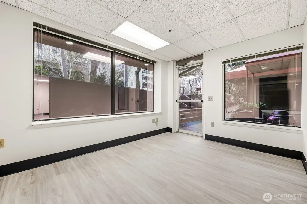 8745 Greenwood Avenue N Seattle WA 98103