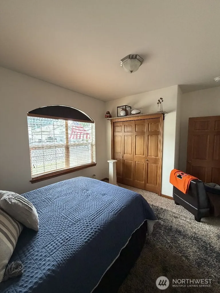 763 SE Bedford Loop College Place WA 99324