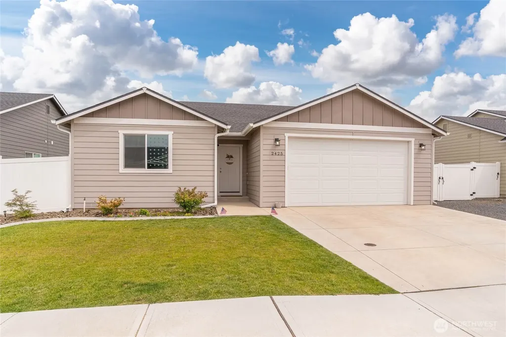 2425 SE 3rd Street East Wenatchee WA 98802
