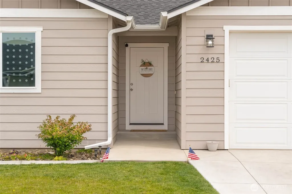 2425 SE 3rd Street East Wenatchee WA 98802