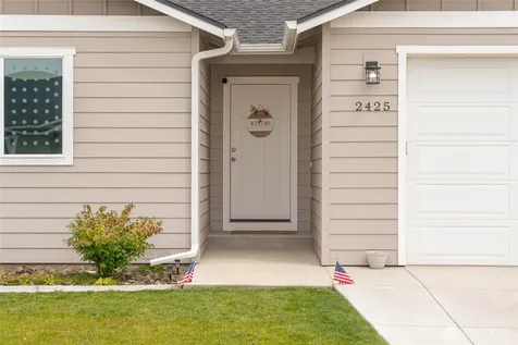 2425 SE 3rd Street East Wenatchee WA 98802