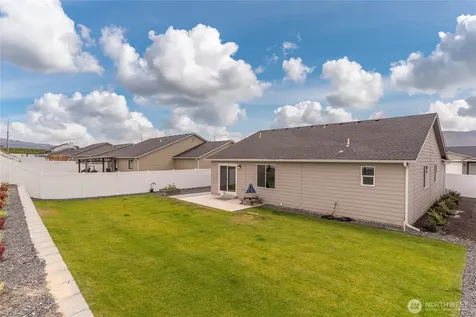 2425 SE 3rd Street East Wenatchee WA 98802