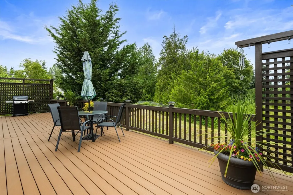12013 64th Avenue E Puyallup WA 98373