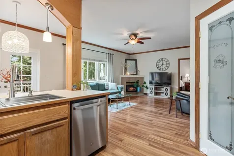 12013 64th Avenue E Puyallup WA 98373