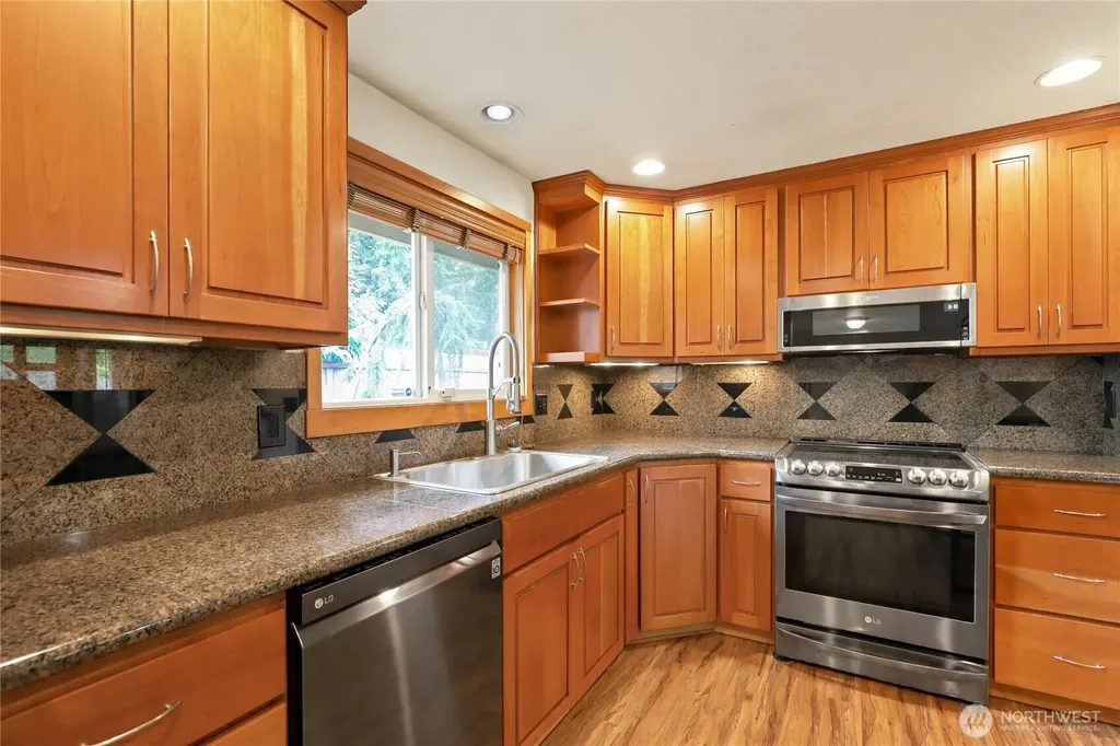 3546 Longhorn Drive NW Bremerton WA 98312