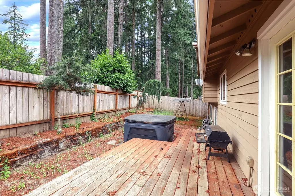 3546 Longhorn Drive NW Bremerton WA 98312