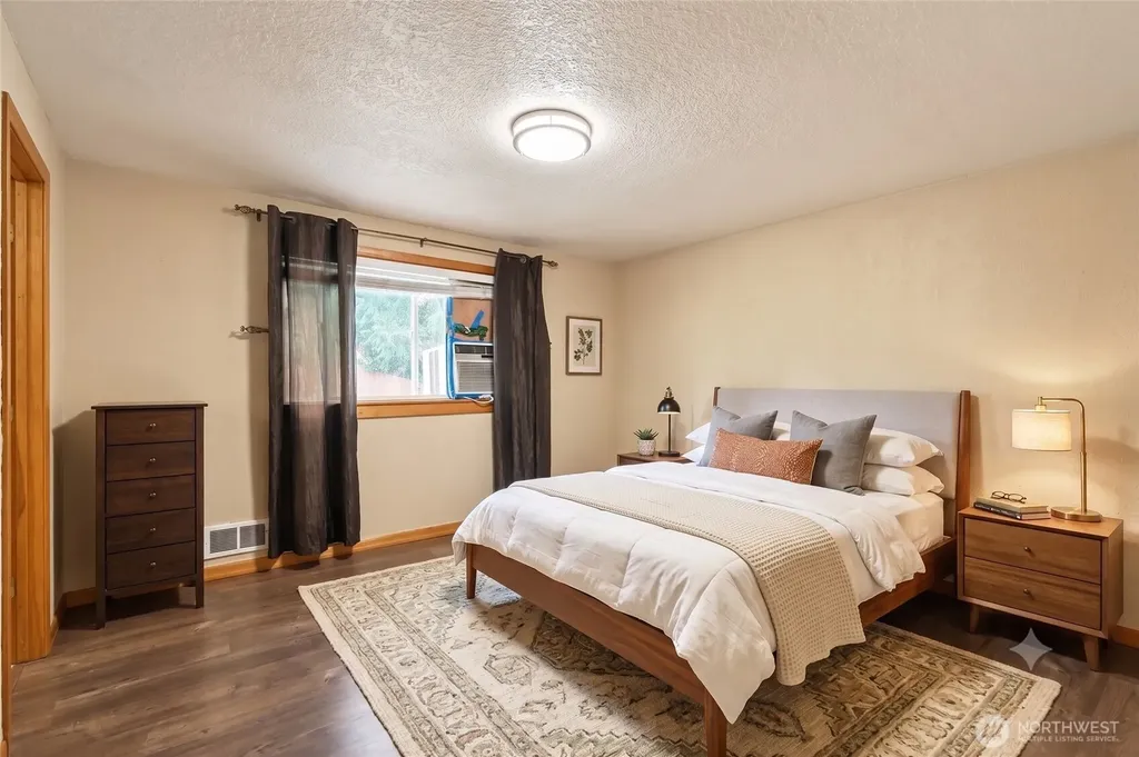 3546 Longhorn Drive NW Bremerton WA 98312