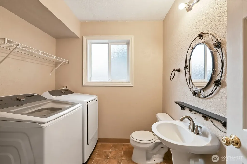 3546 Longhorn Drive NW Bremerton WA 98312