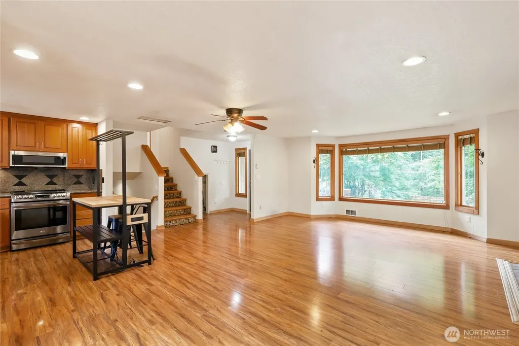 3546 Longhorn Drive NW Bremerton WA 98312