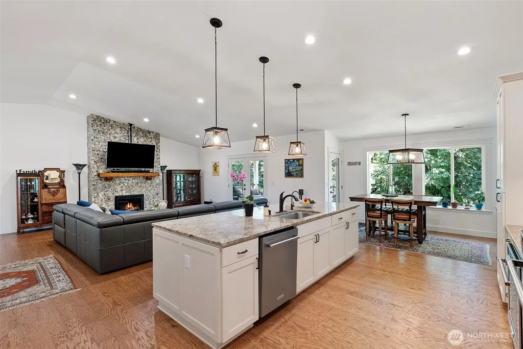 9236 NE Country Woods Lane Kingston WA 98346