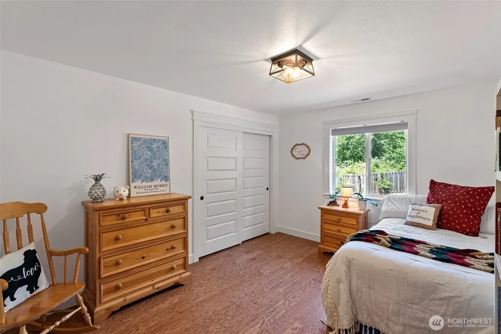 9236 NE Country Woods Lane Kingston WA 98346