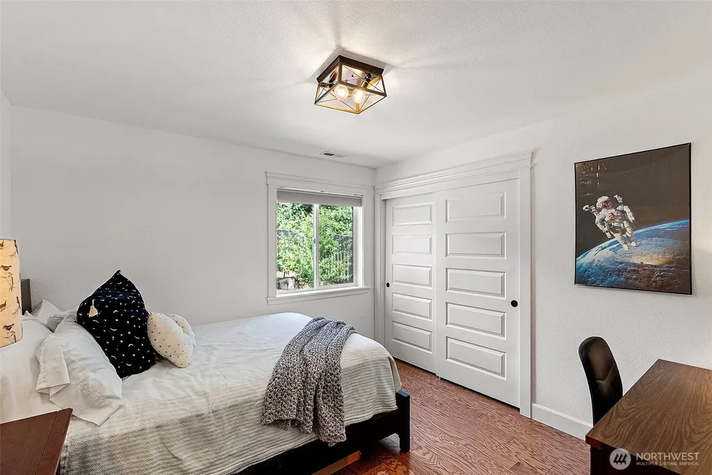 9236 NE Country Woods Lane Kingston WA 98346