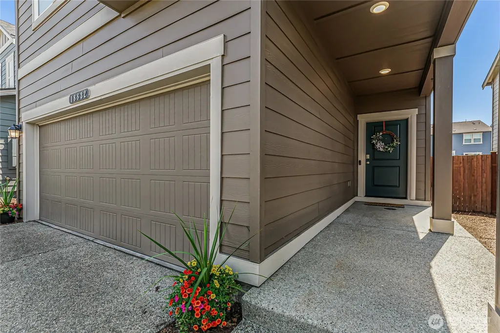18832 109th Avenue Ct E Puyallup WA 98374