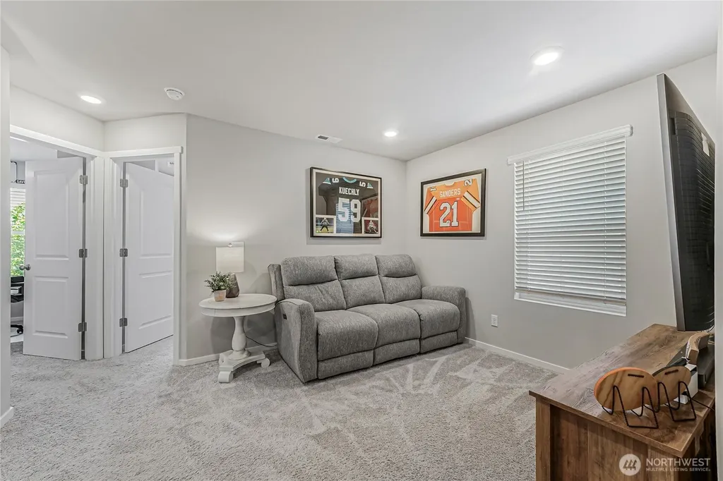 18832 109th Avenue Ct E Puyallup WA 98374