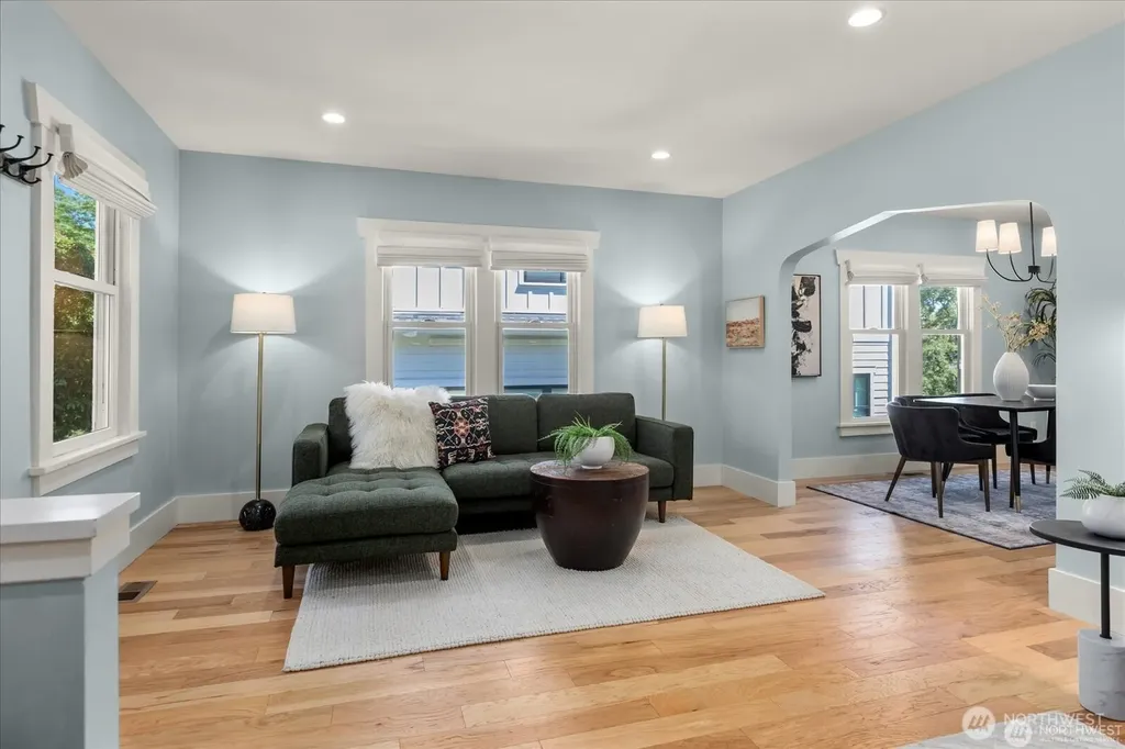 2629 E Valley Street Seattle WA 98112