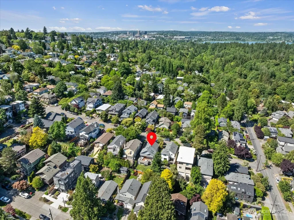 2629 E Valley Street Seattle WA 98112
