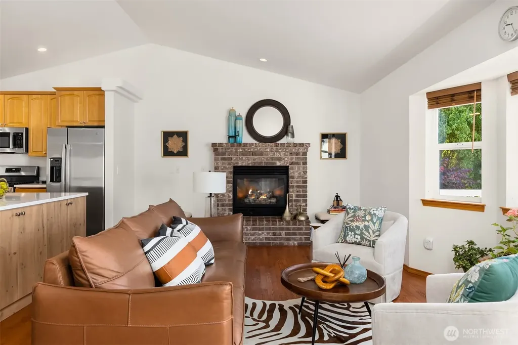 17725 Baywatch Court NE Poulsbo WA 98370