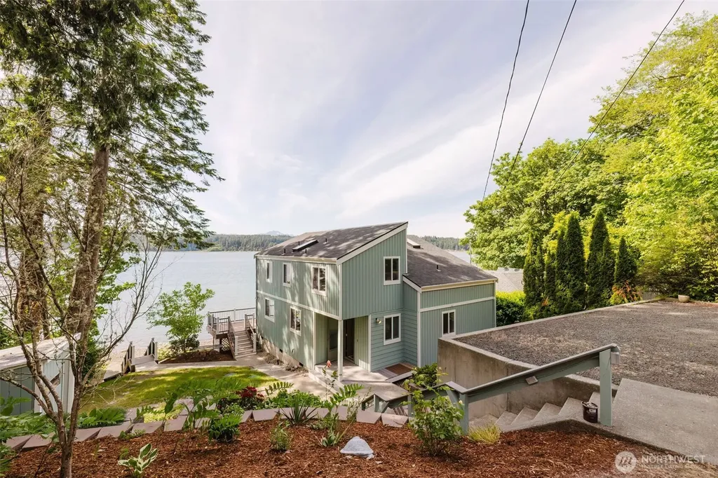18631 E State Route 106 Belfair WA 98528