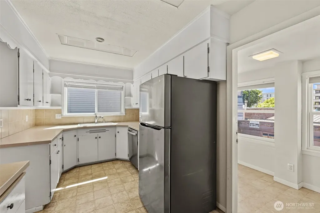 2407 NW 60th Street Seattle WA 98107