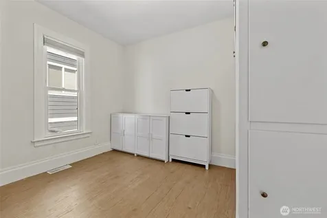 2407 NW 60th Street Seattle WA 98107
