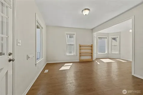 2407 NW 60th Street Seattle WA 98107