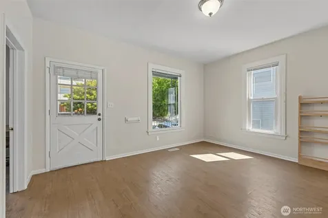 2407 NW 60th Street Seattle WA 98107