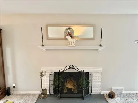 707 W Bertona Street Seattle WA 98119