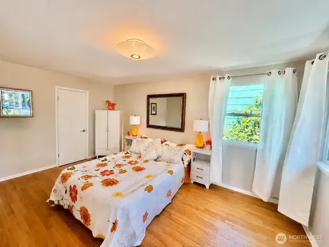 707 W Bertona Street Seattle WA 98119
