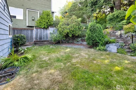 4006 32nd Avenue W Seattle WA 98199