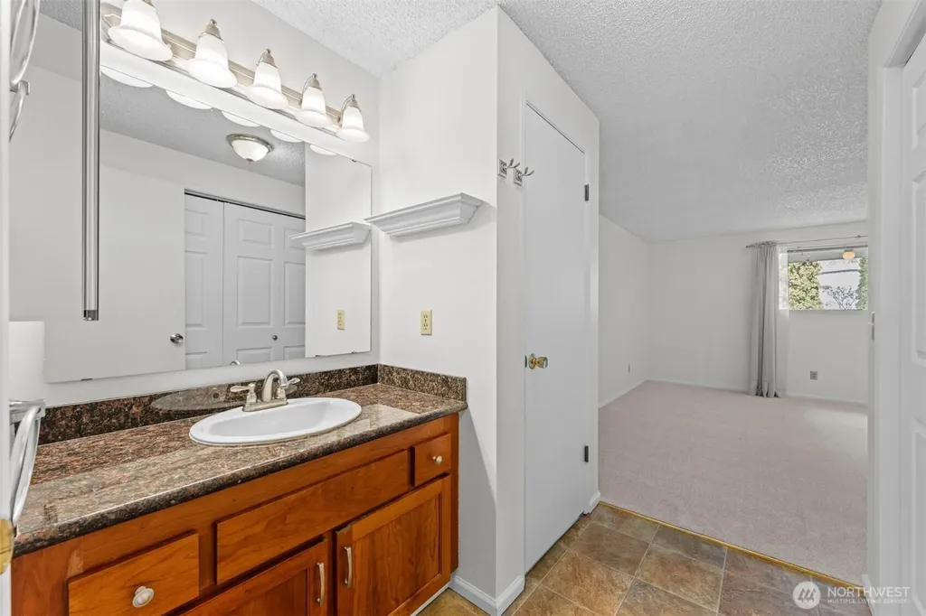 217 Alder Street Edmonds WA 98020