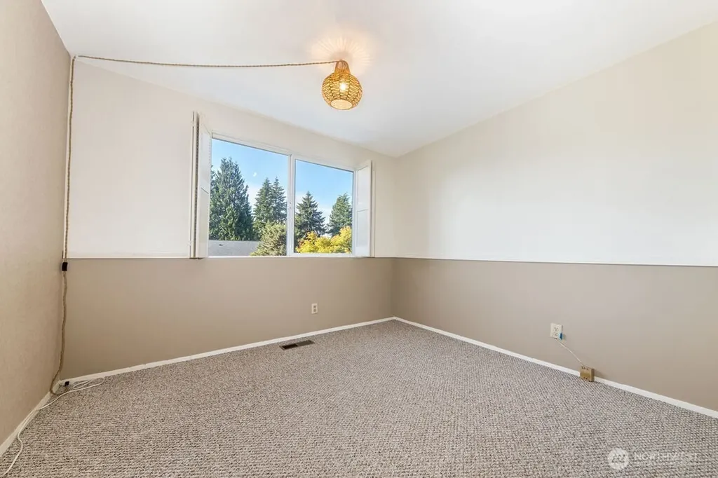 12705 SE 74th Street Newcastle WA 98056