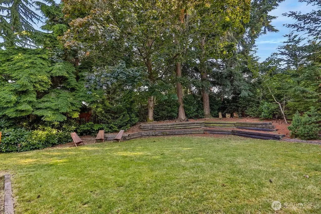 12705 SE 74th Street Newcastle WA 98056