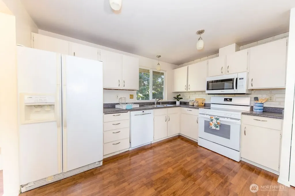 12705 SE 74th Street Newcastle WA 98056