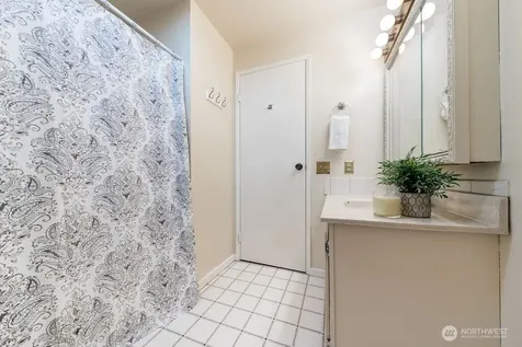 12705 SE 74th Street Newcastle WA 98056