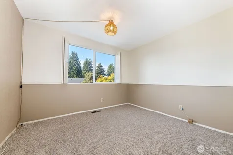 12705 SE 74th Street Newcastle WA 98056