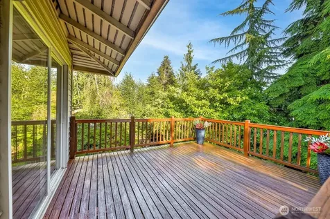 12705 SE 74th Street Newcastle WA 98056