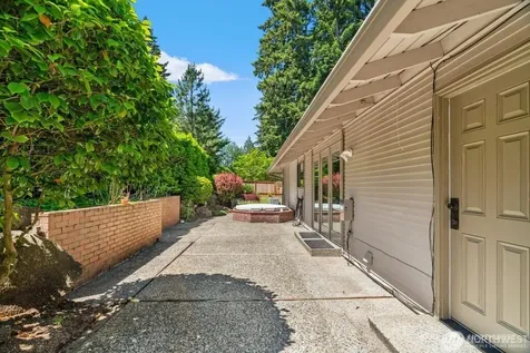 16405 SE 145th Street Renton WA 98059